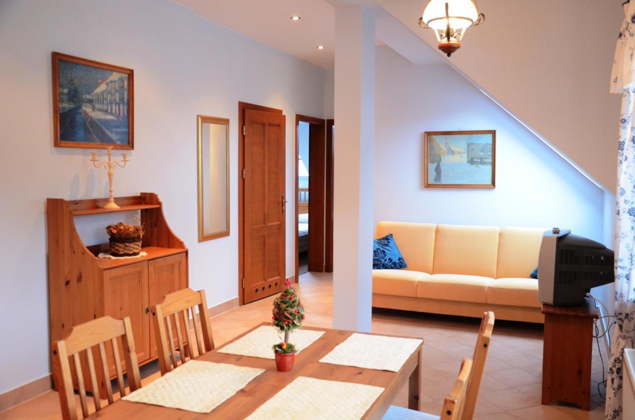 Apartamenty Dom Na Wzgorzu Gardenia Строне-Слёнске Экстерьер фото